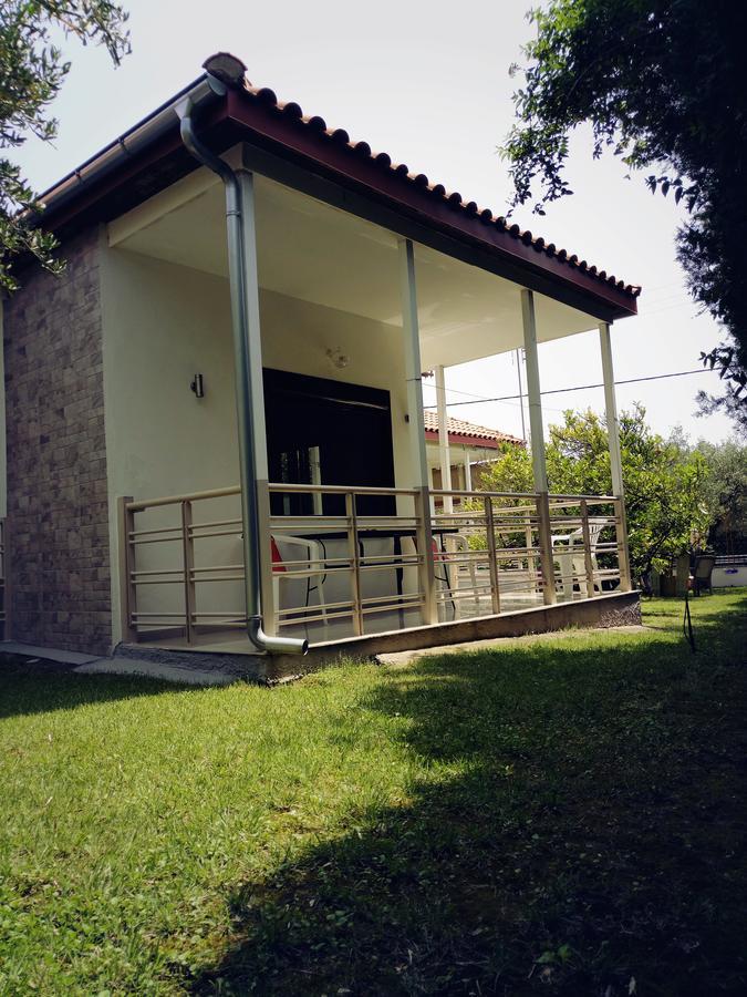 Dimos Bungalows Palaiontsiflikion Exterior photo